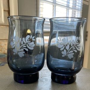 Pfaltzgraff Yorktown Glasses Hold 14oz to the Rim. Barely Used (if at all).